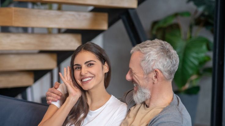 Psikologi Ungkap Fakta Hubungan Beda Usia dan Kualitas Pernikahan